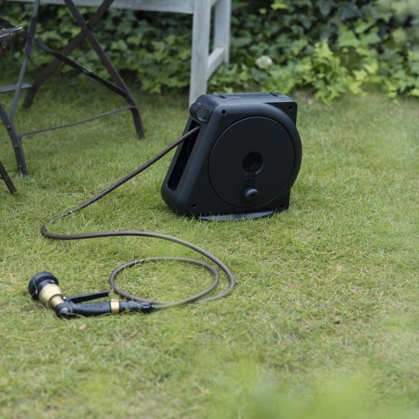 コンパクトガーデンリールⅡ20m ブラック ブラウンホース｜ロイヤル